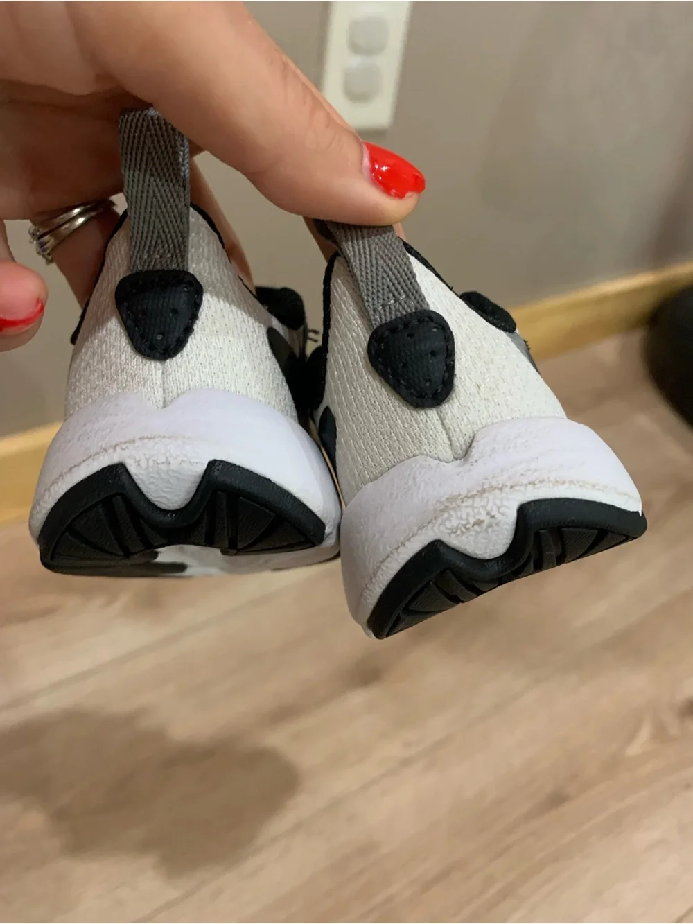 LIKE NEW New Balance baby Black and White Velcro Athletic Sneakers